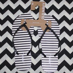 Old Navy Women's Flip Flops---Size 9